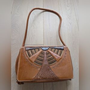 Vintage Detailed Tan Leather Shoulder Bag
